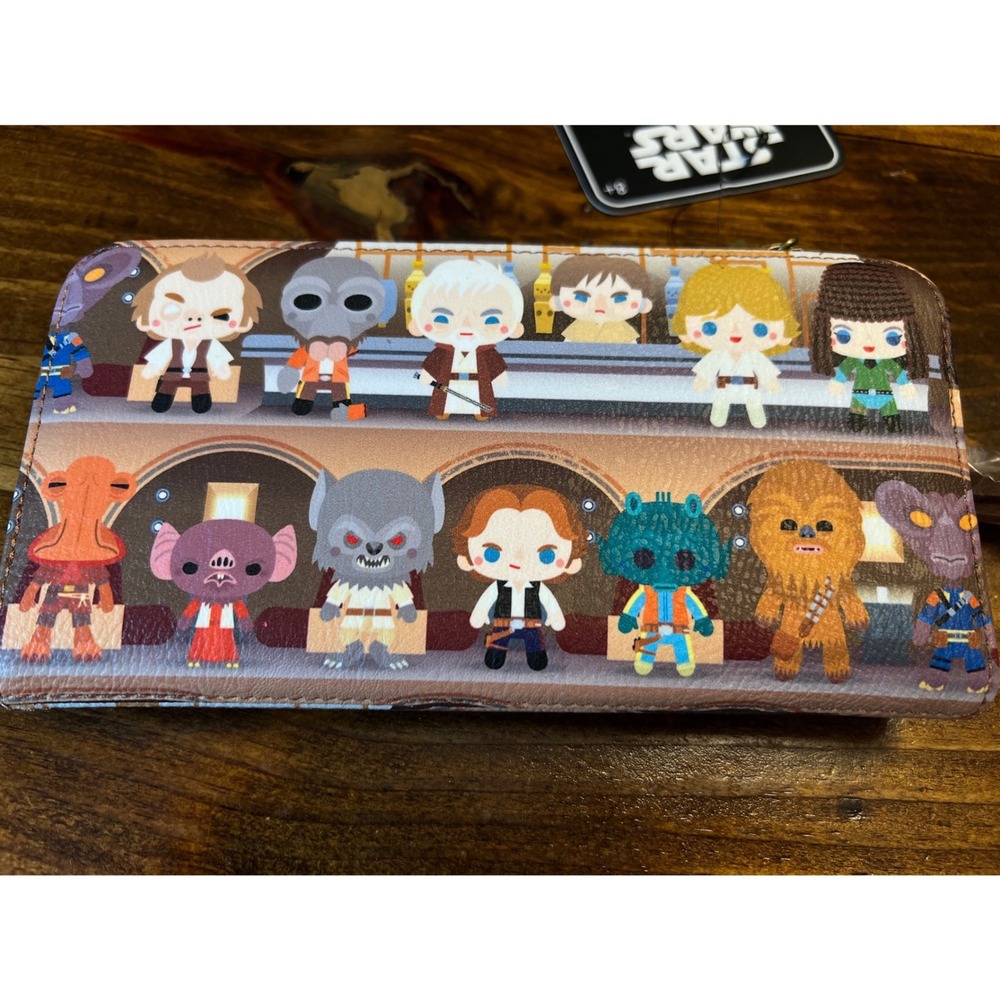 Loungefly Star Wars‎ Mos Eisley Cantina Characters Zip Around Wallet (NWT)